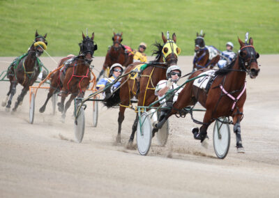 Photo of horse race at Clinton Raceway
